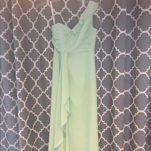 Mint Green David’s Bridal Bridesmaid Gown size 6